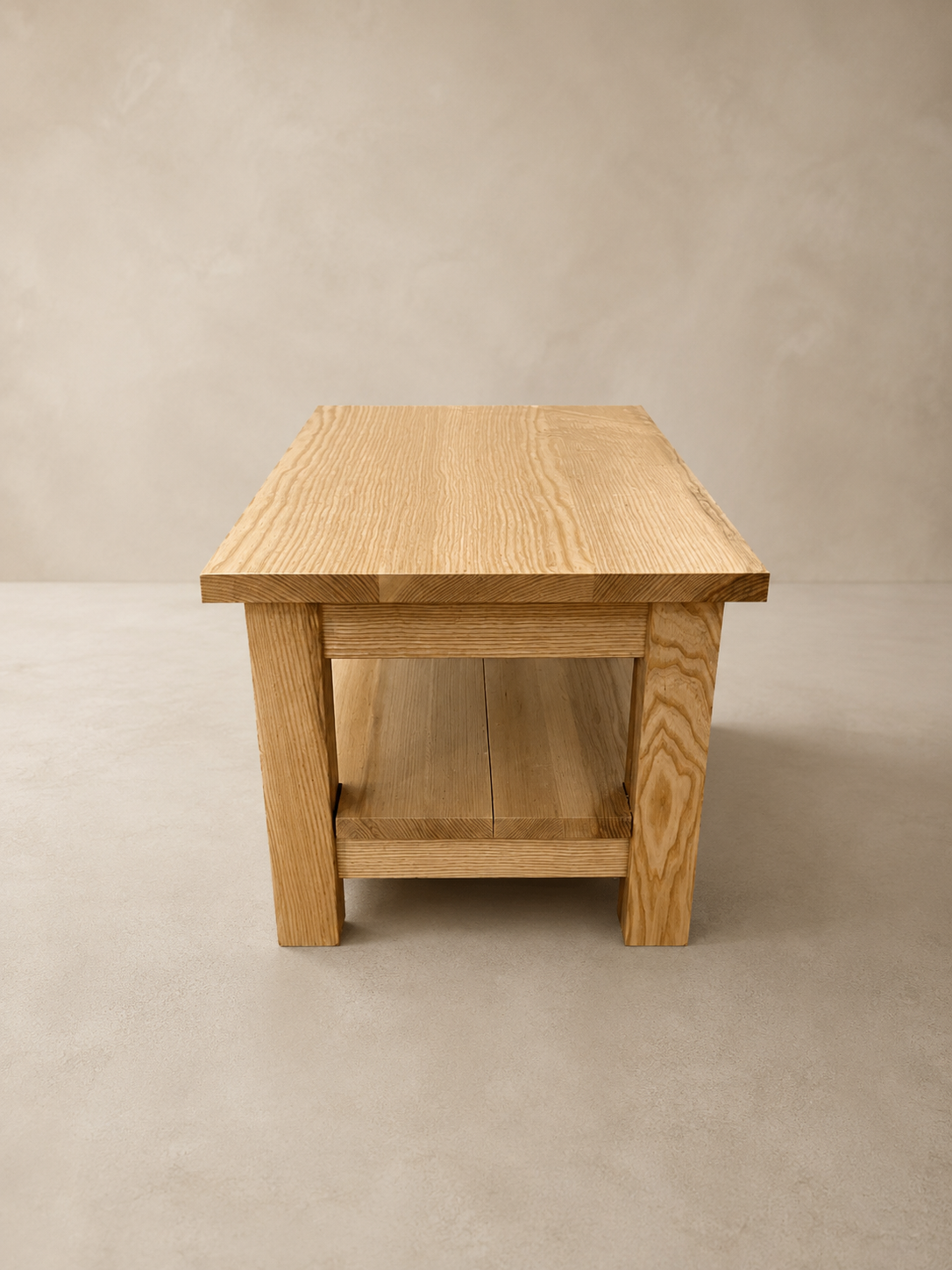 Tavolino da Salotto in Legno Massello con Ripiano