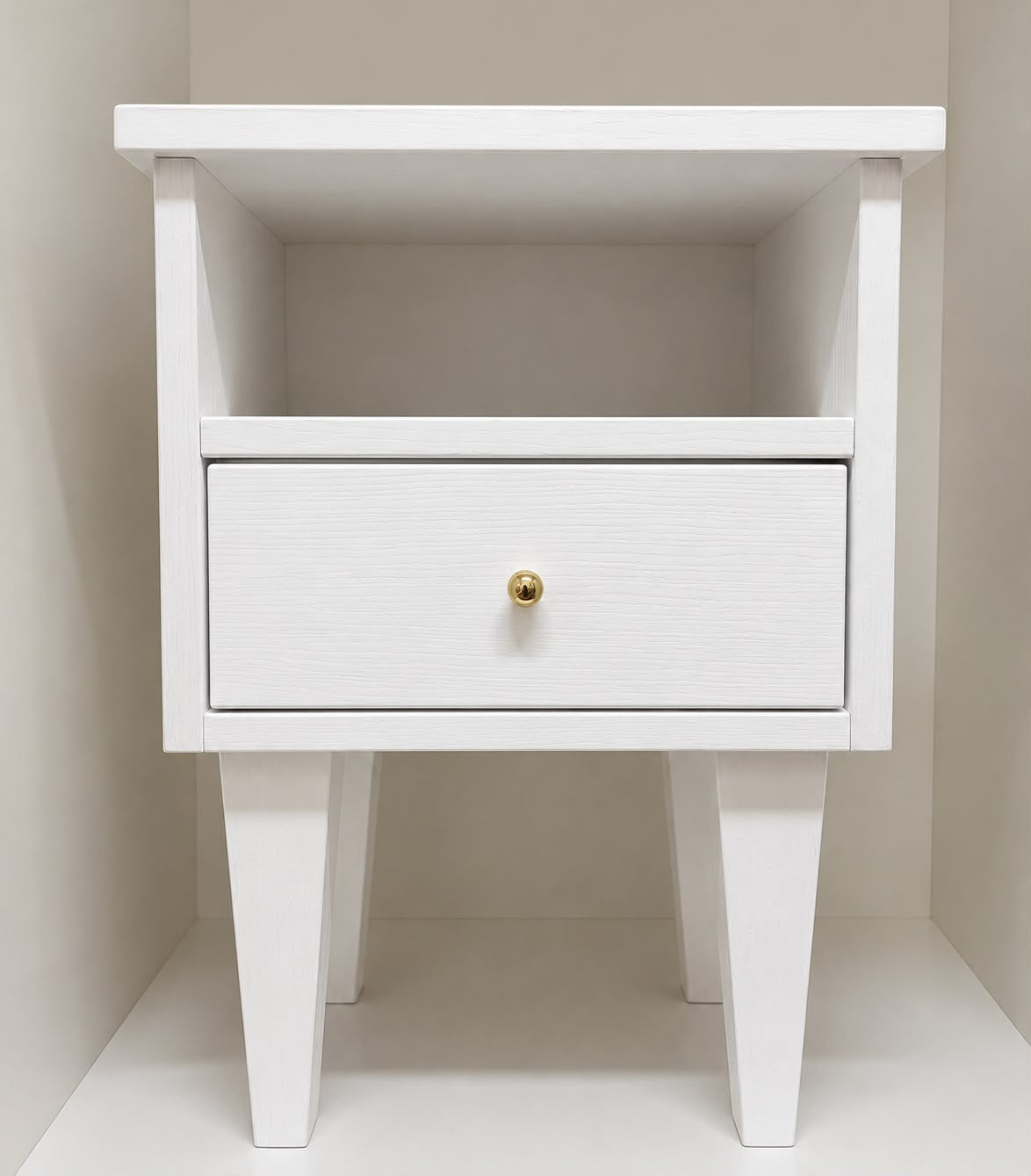 Comodino in legno noce